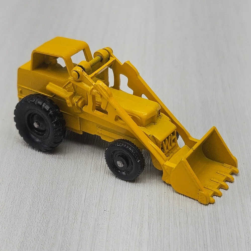 Vintage Lesney Matchbox No 24 Weatherill Hydraulic Excavator Front Loader Yellow